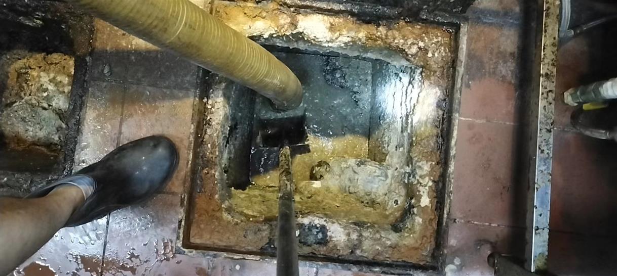 墨江污水池清理一般都有毒气，怎么预防中毒呢？